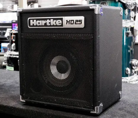 Hartke - HD25 25W 8'' Bass Combo